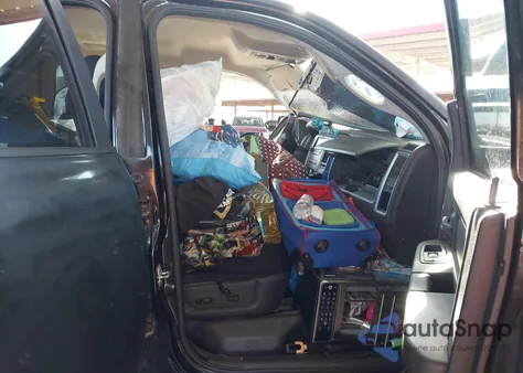 2010 Dodge Ram 1500 Slt/Sport/Trx z USA, uszkodzony, nr VIN 1D7RB1CT4AS222906